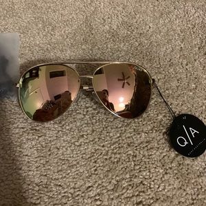 Quay rose gold aviators